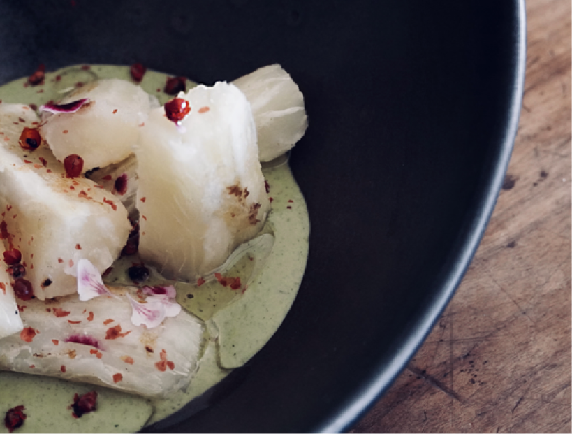 Galería 3 Yuca en salsa de aromáticas con sacha inchi